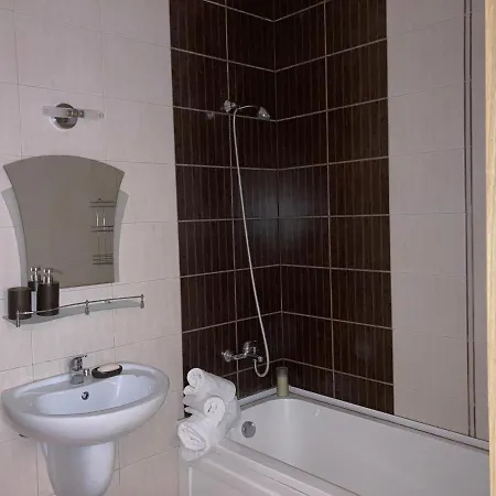 Botanica Prime فارنا